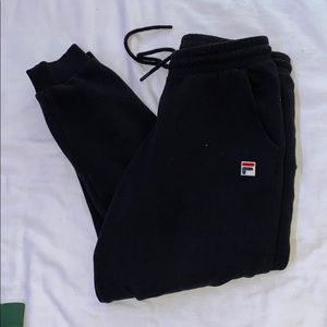black fila sweatpants